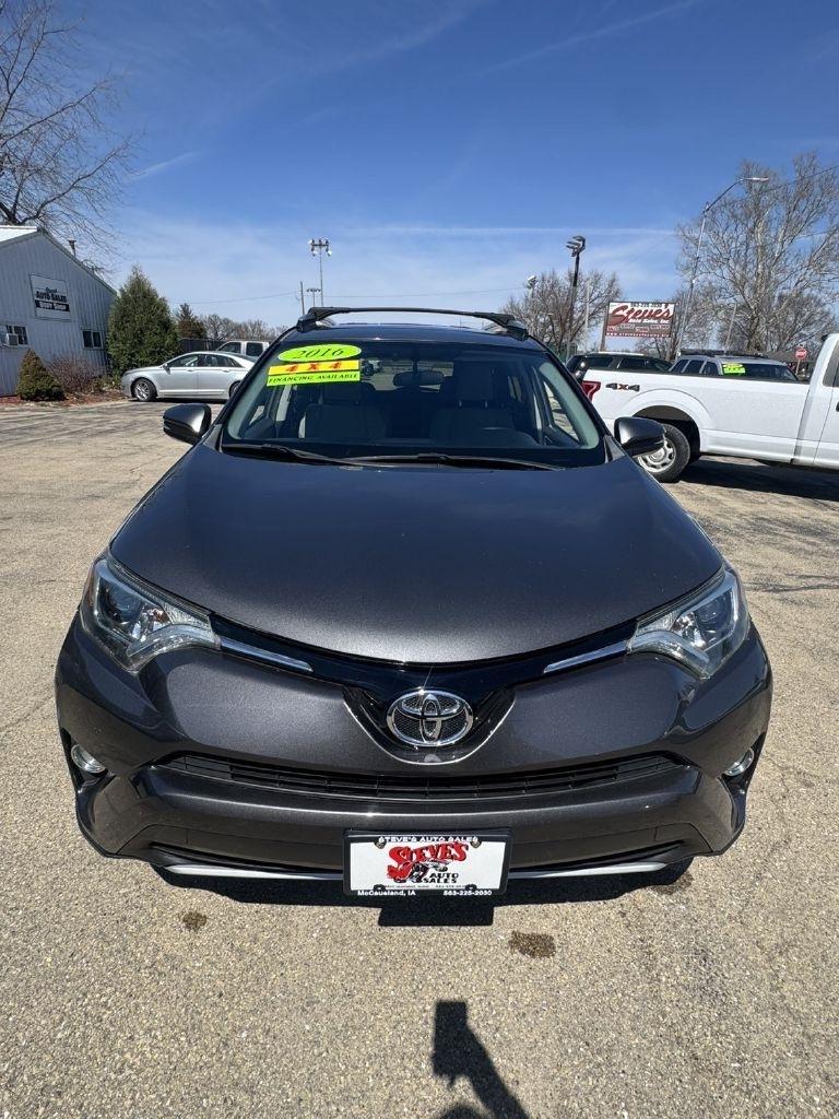 Toyota RAV4 XLE AWD 2016