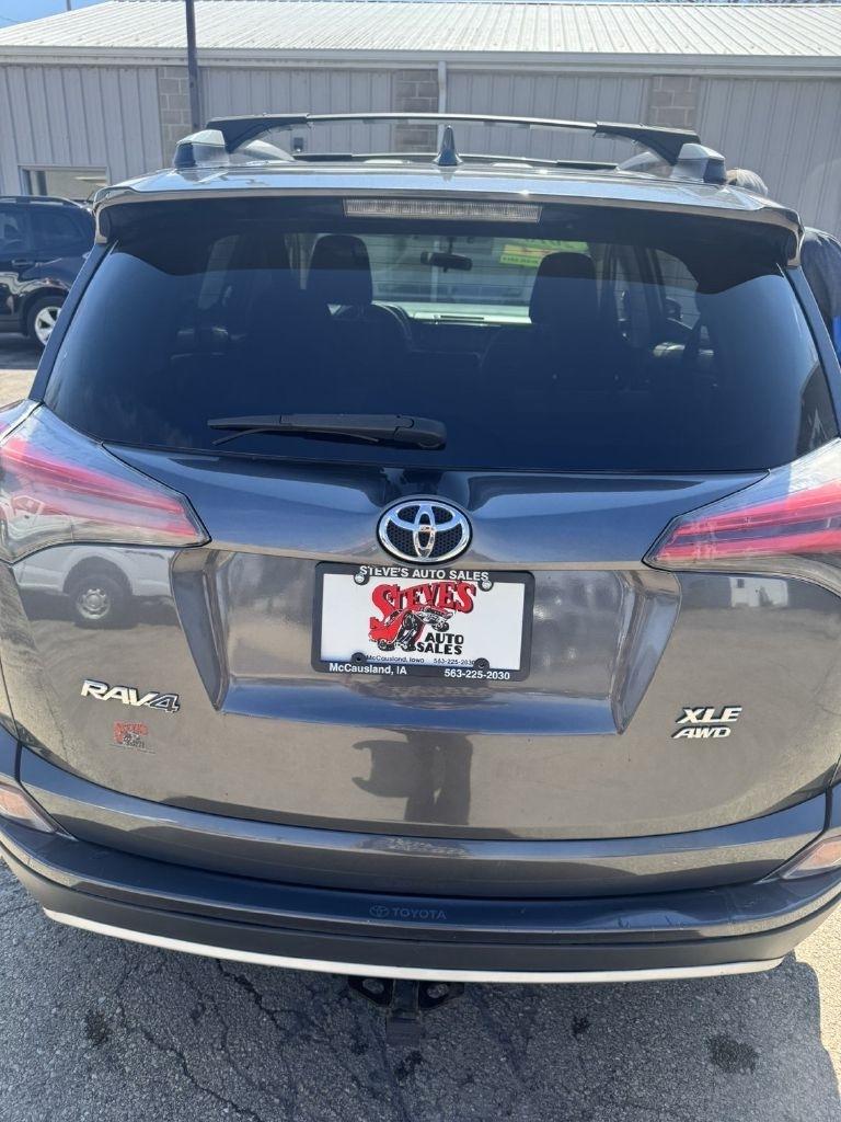 Toyota RAV4 XLE AWD 2016