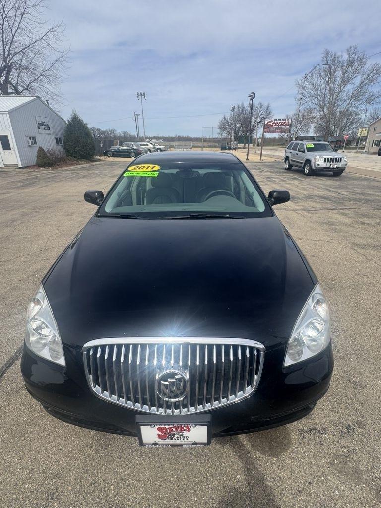Buick Lucerne CXL 2011