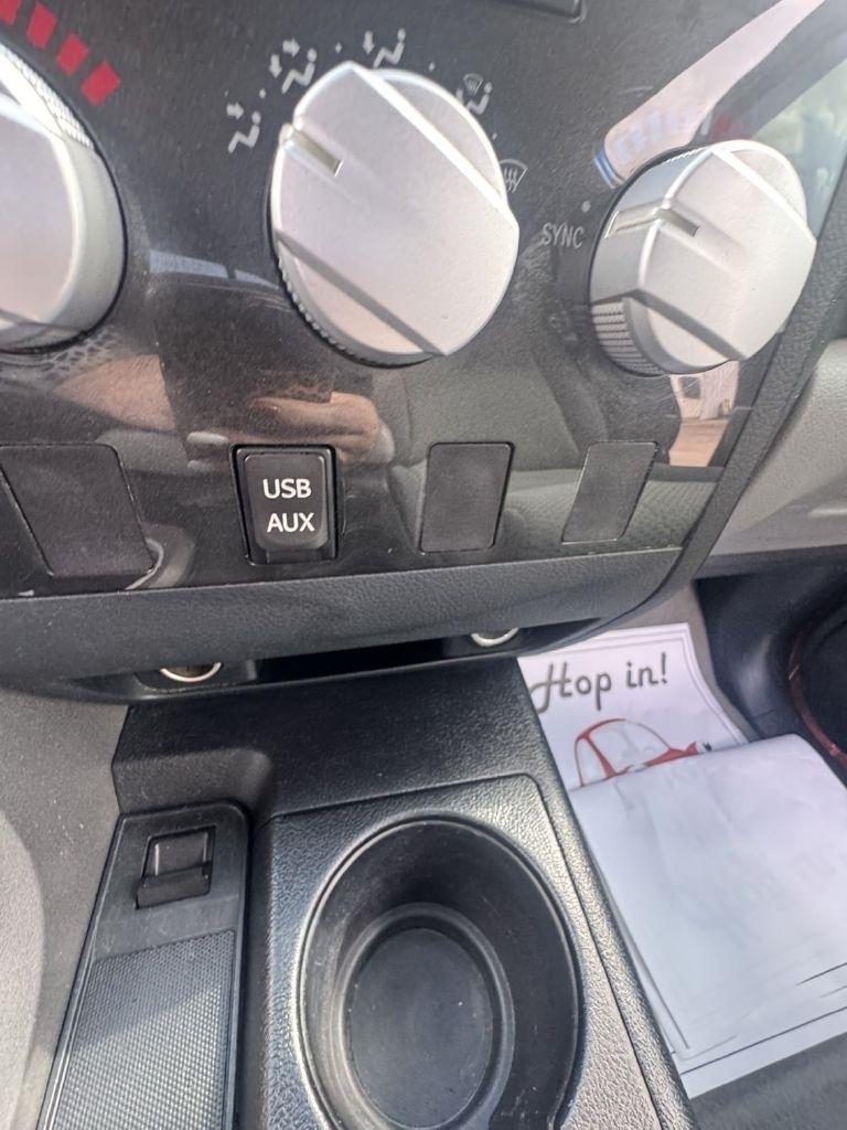 Toyota Tundra Tundra-Grade 5.7L FFV Double Cab 4WD 2010