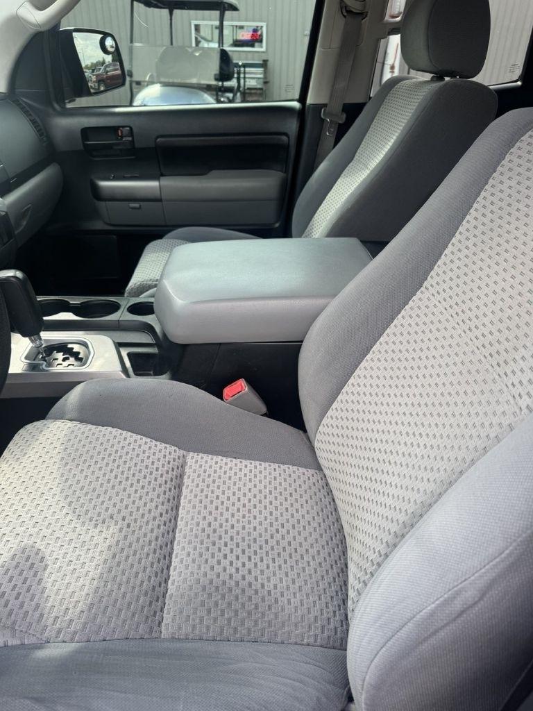 Toyota Tundra Tundra-Grade 5.7L FFV Double Cab 4WD 2010