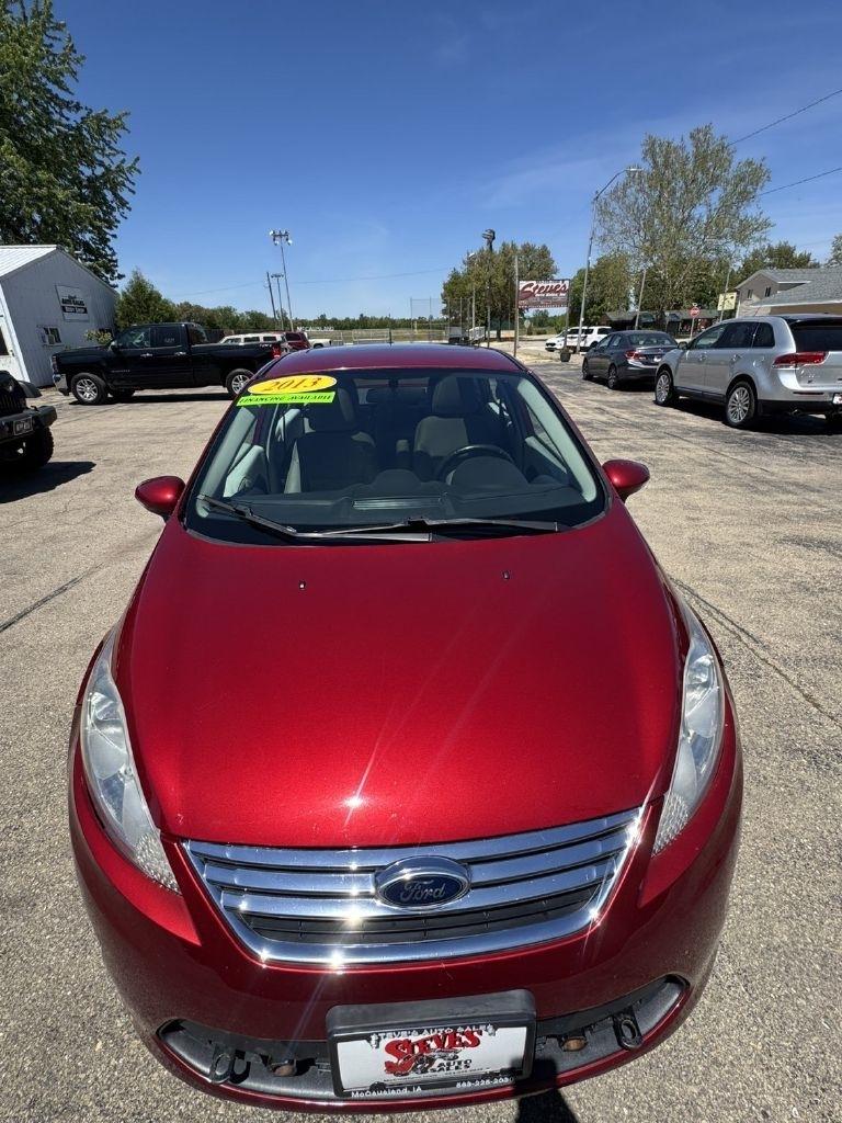 Ford Fiesta SE Sedan 2013