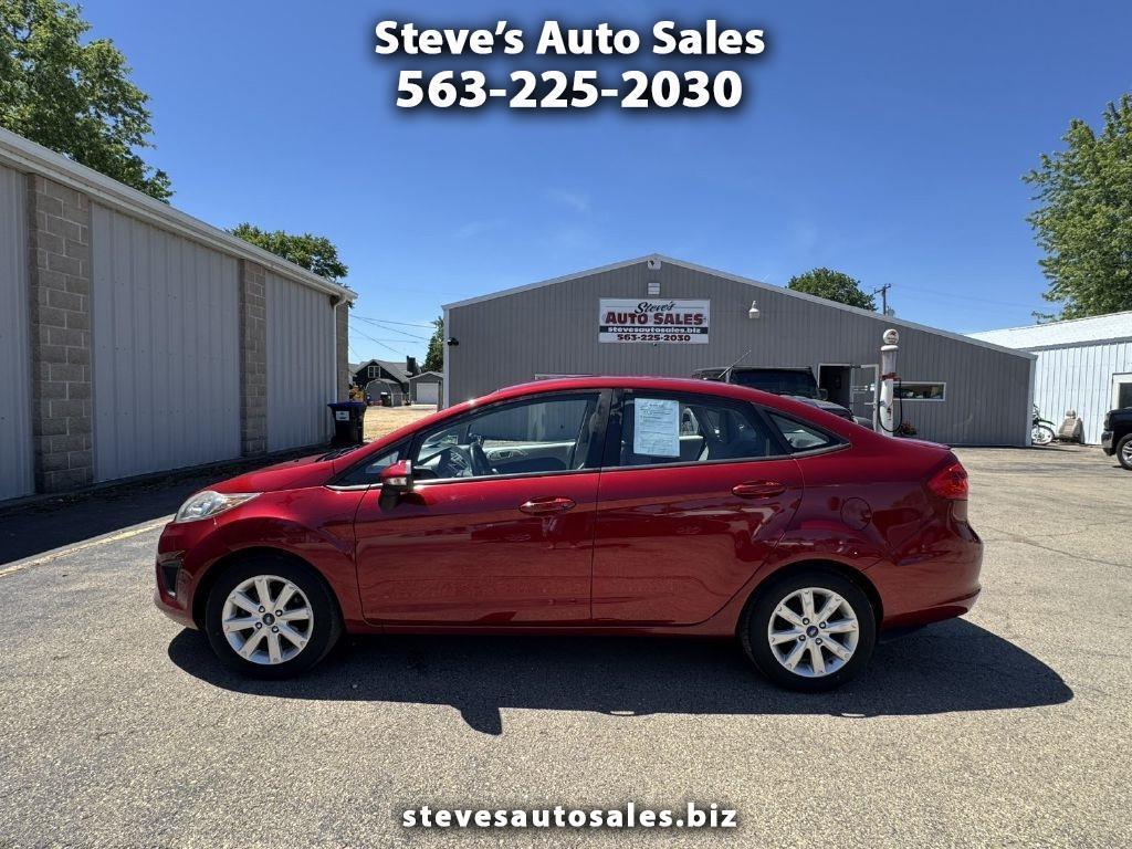 Ford Fiesta SE Sedan 2013