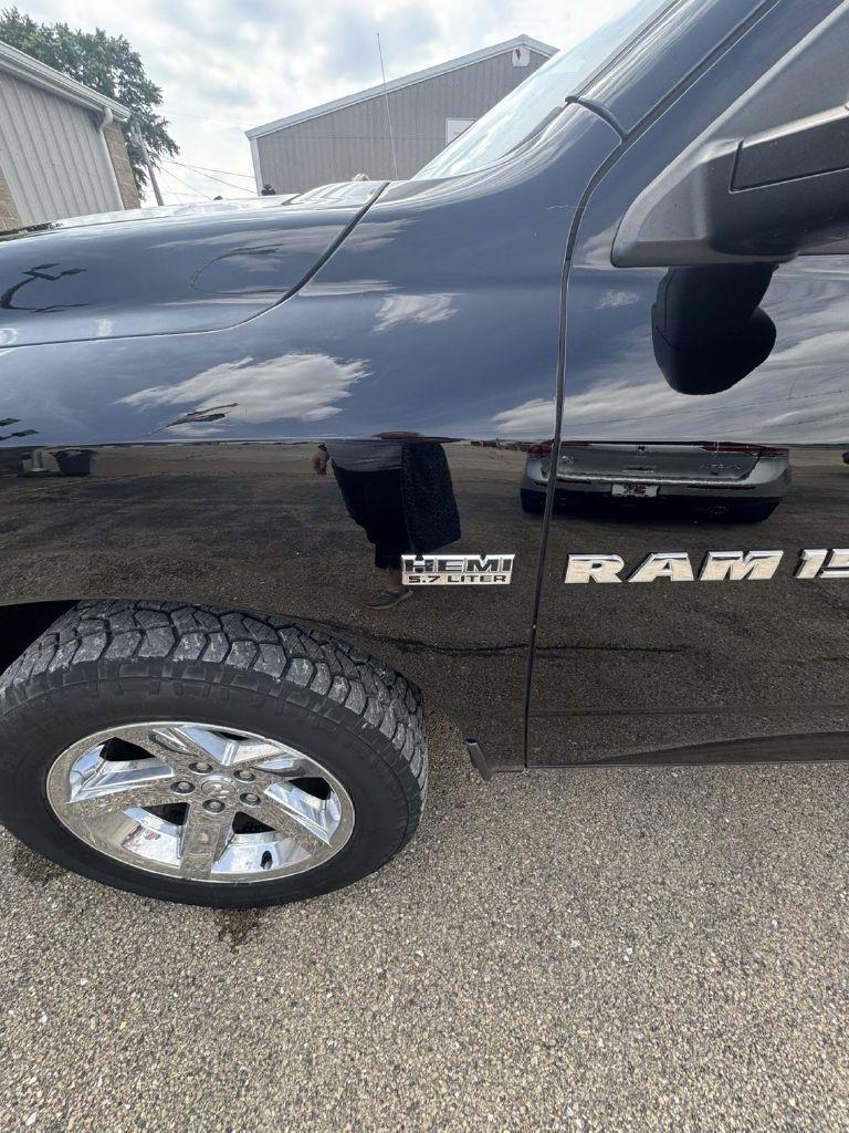RAM 1500 ST Crew Cab 4WD 2012