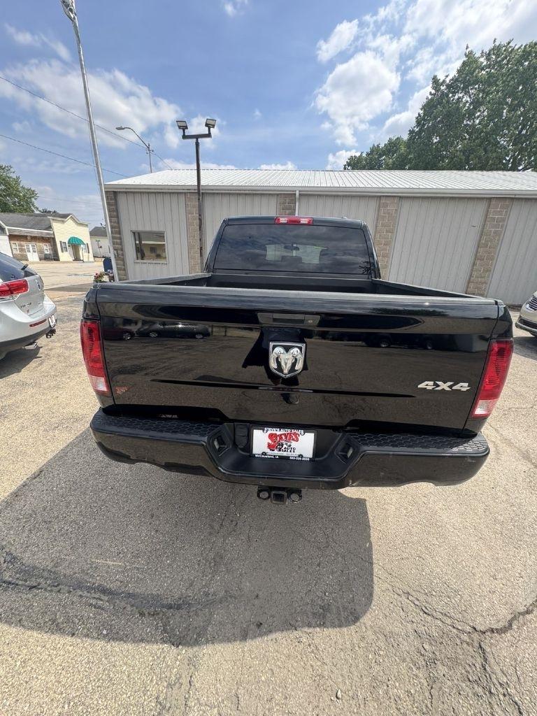 RAM 1500 ST Crew Cab 4WD 2012