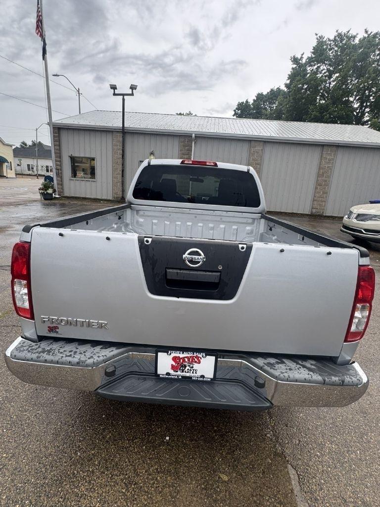 Nissan Frontier  2015