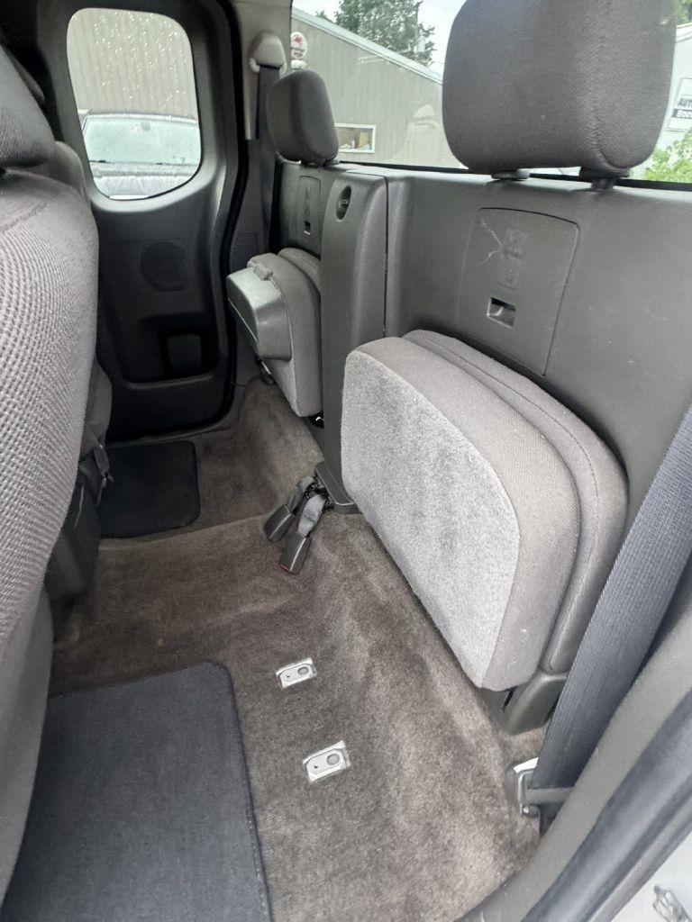 Nissan Frontier  2015