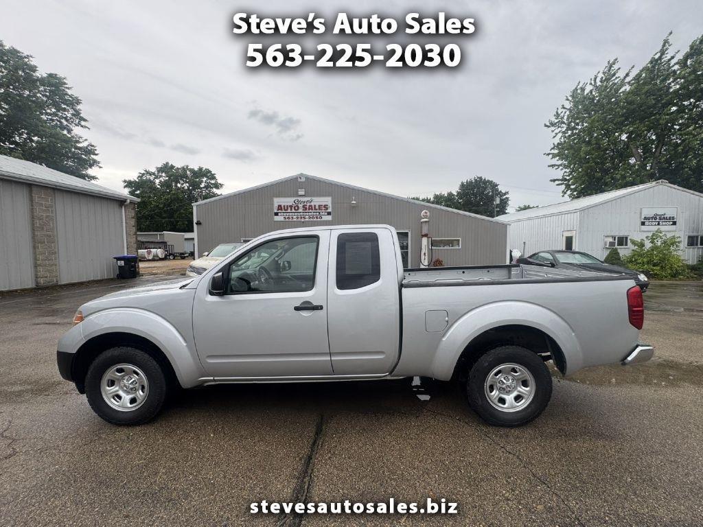 Nissan Frontier  2015