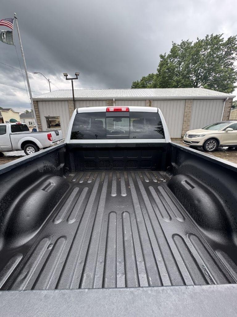 RAM 1500 SLT Crew Cab LWB 4WD 2017