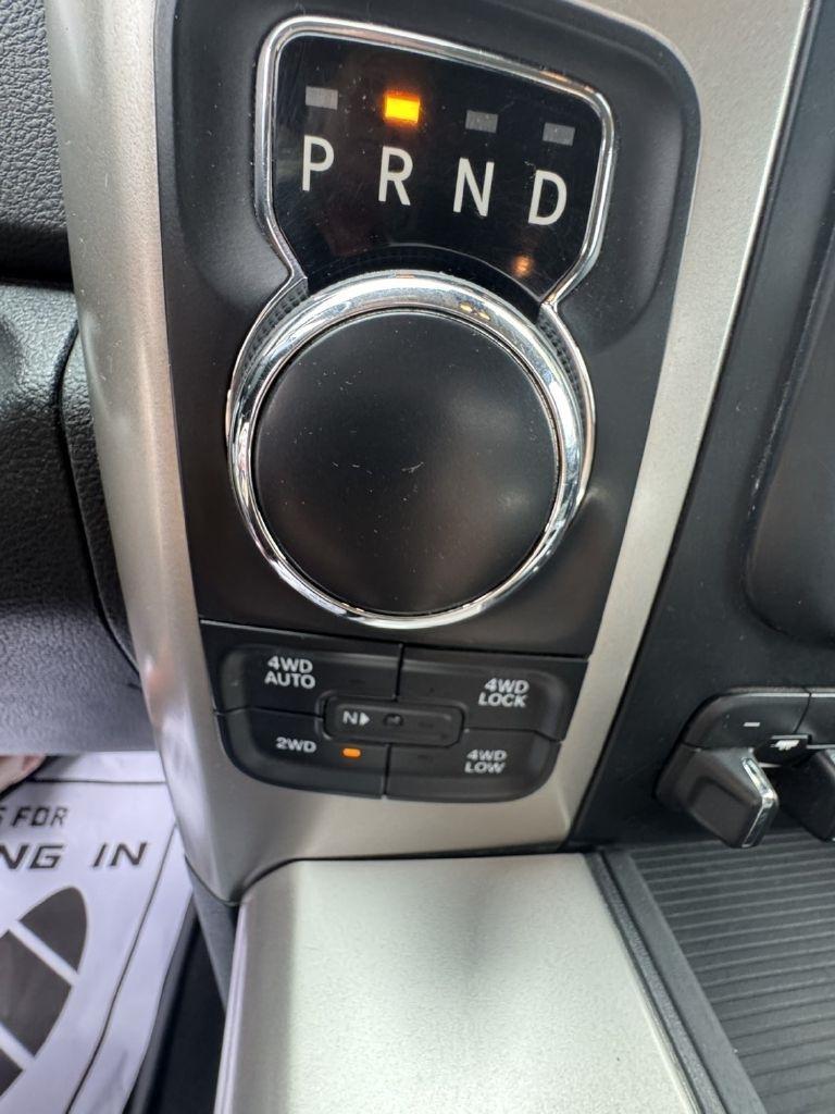 RAM 1500 SLT Crew Cab LWB 4WD 2017