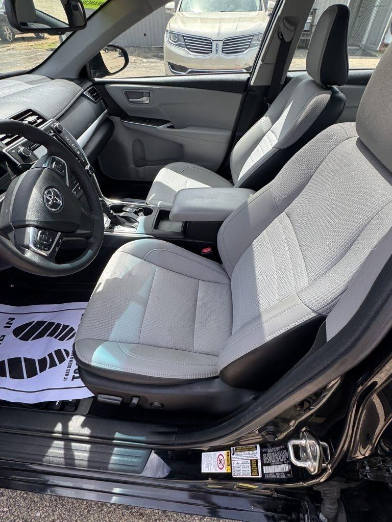 Toyota Camry LE 2017