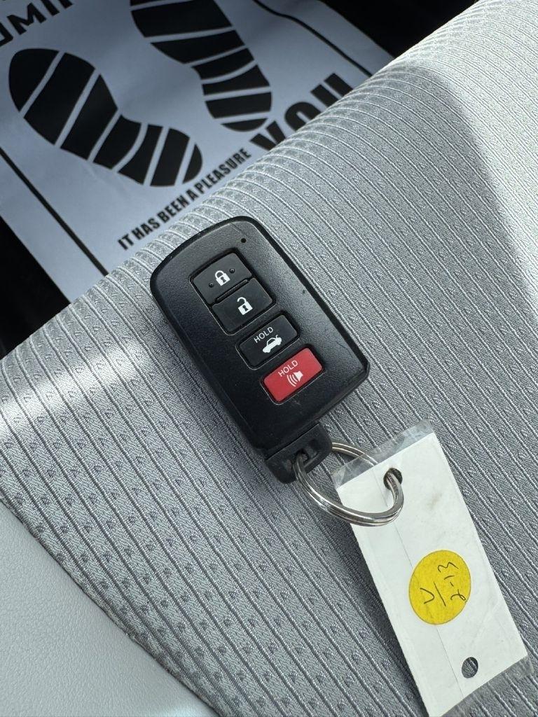 Toyota Camry LE 2017