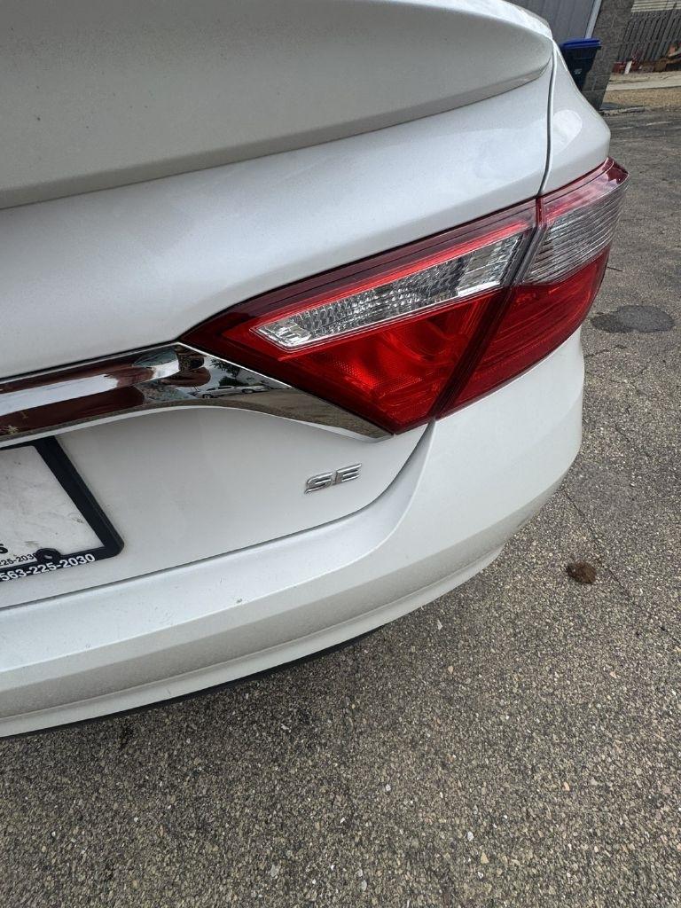 Toyota Camry SE 2015