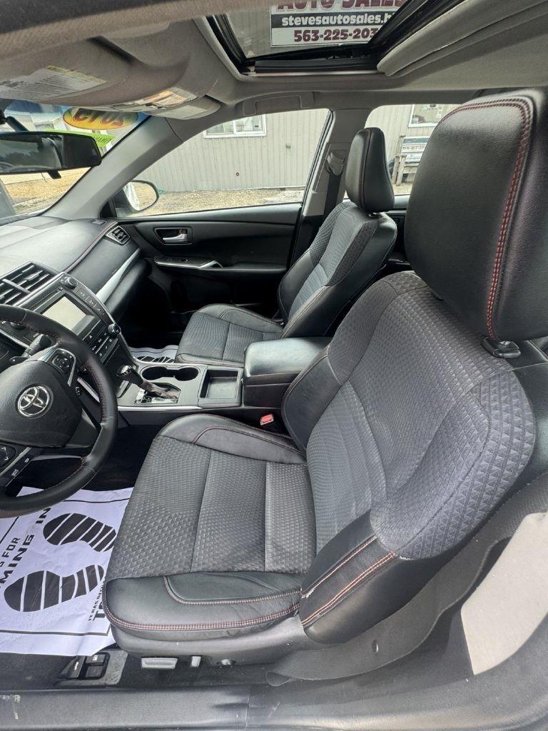 Toyota Camry SE 2015