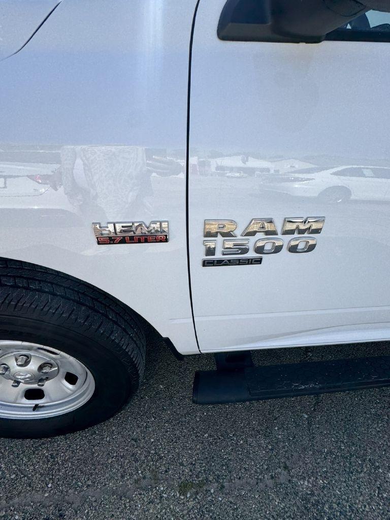 RAM 1500 Classic Tradesman Crew Cab LWB 4WD 2019