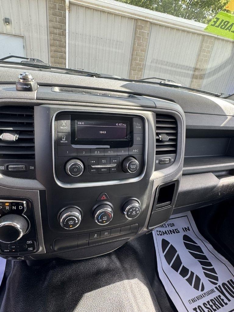 RAM 1500 Classic Tradesman Crew Cab LWB 4WD 2019
