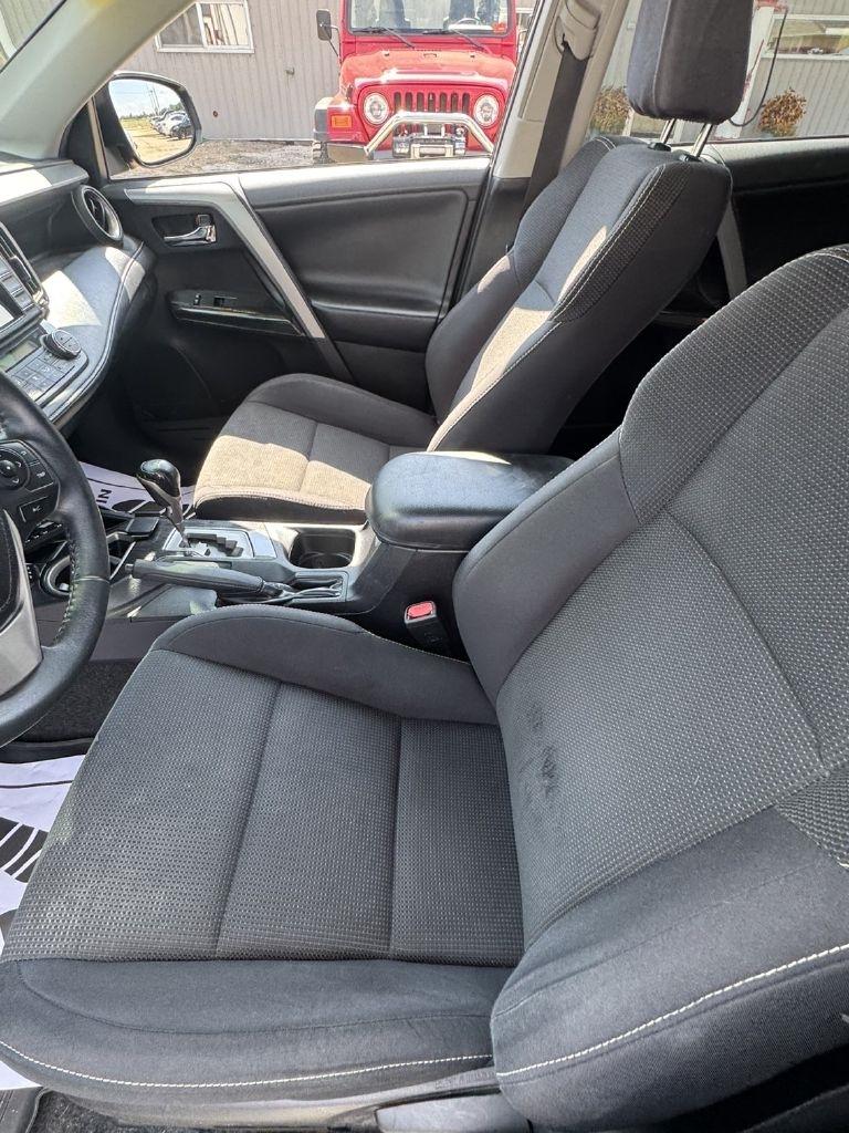 Toyota RAV4 XLE AWD 2018