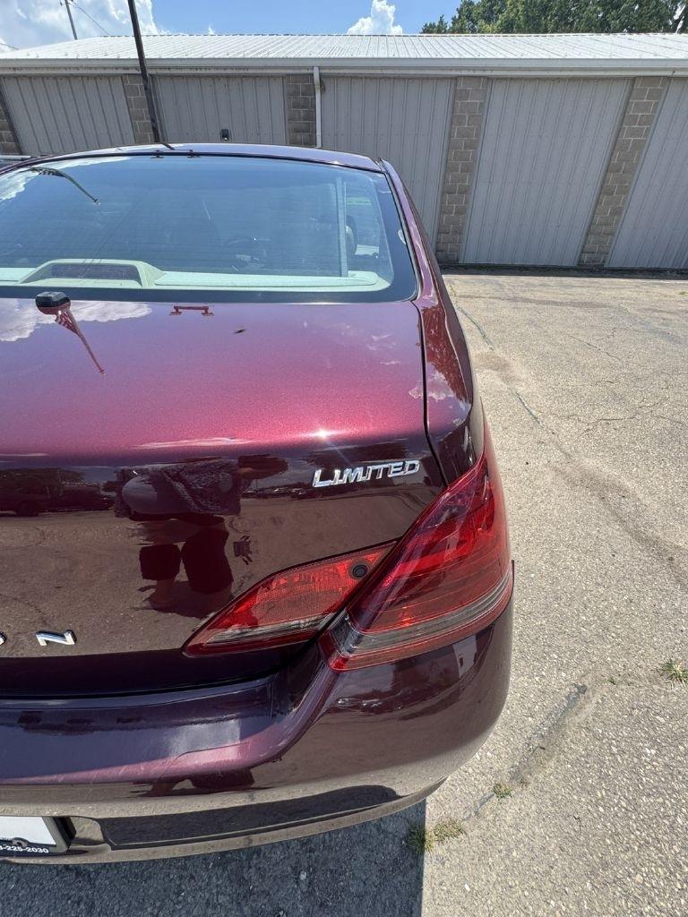 Toyota Avalon XL 2008