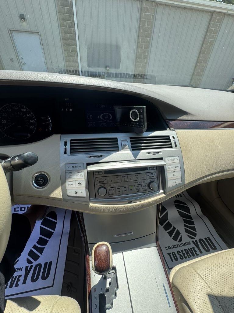 Toyota Avalon XL 2008