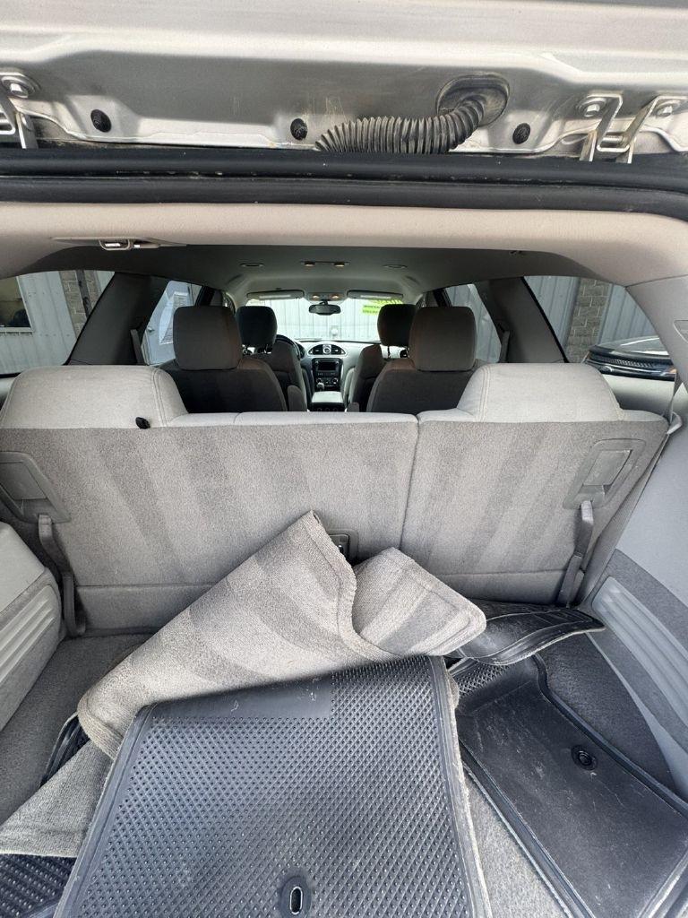 Buick Enclave Convenience FWD 2016
