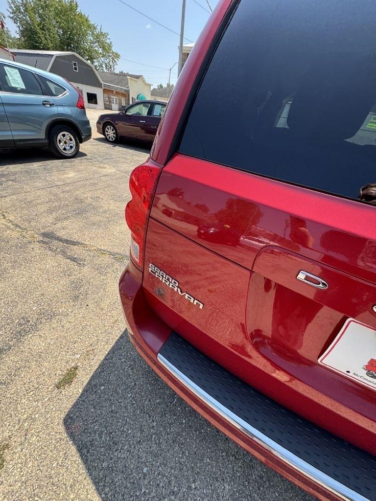Dodge Grand Caravan SE 2012