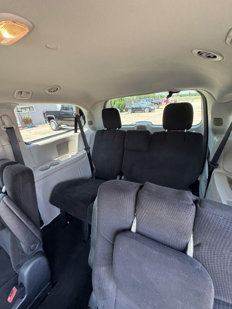 Dodge Grand Caravan SE 2012