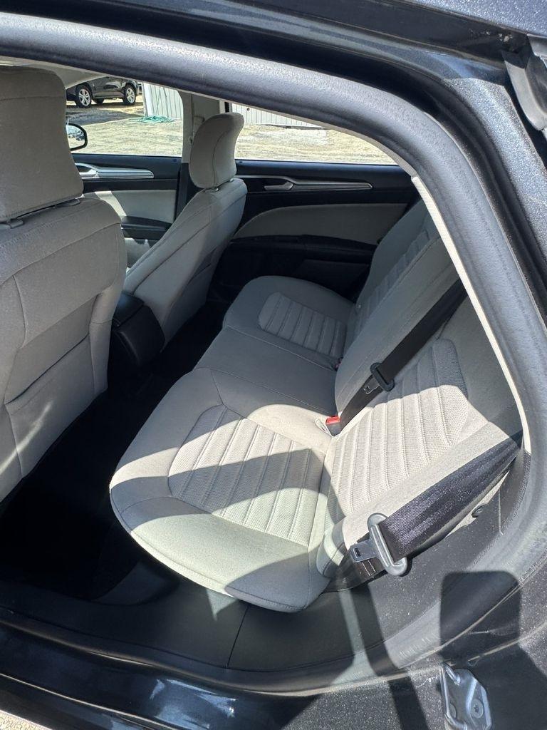 Ford Fusion S 2019