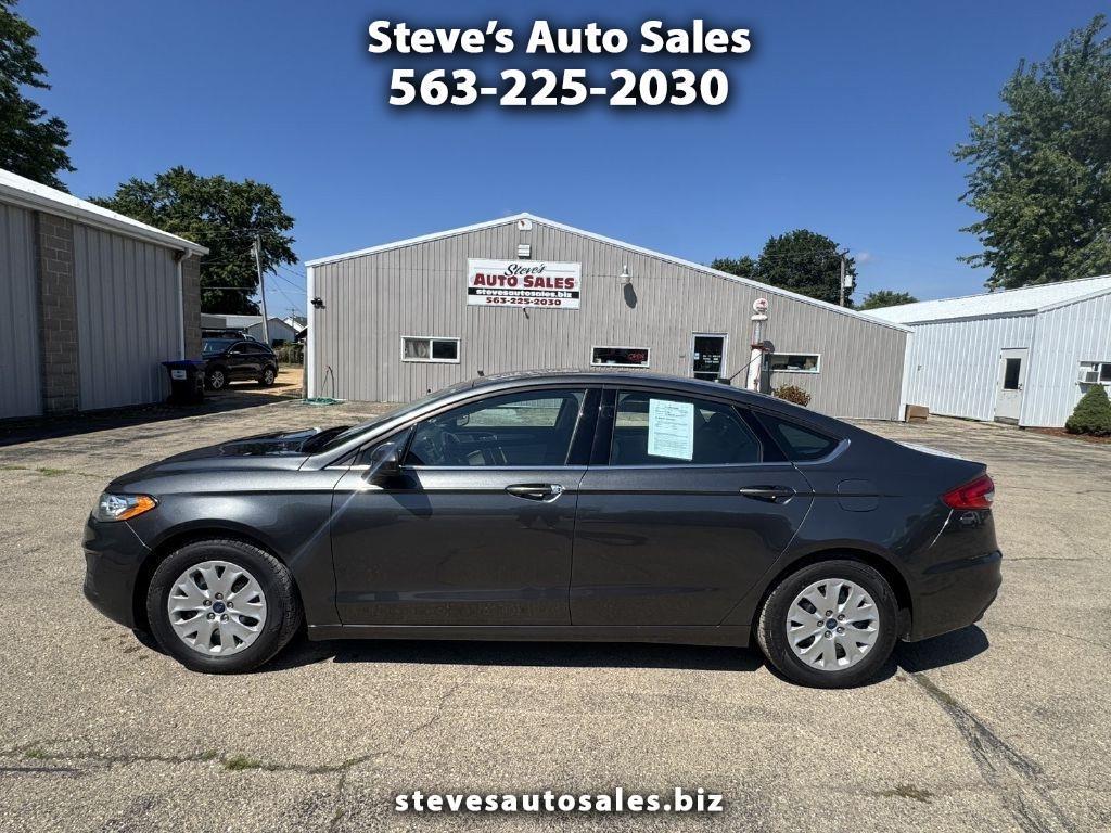 Ford Fusion S 2019