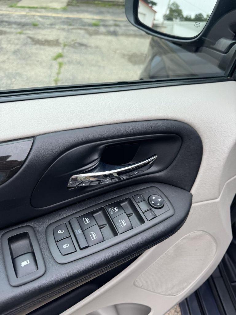 Dodge Grand Caravan SXT 2013