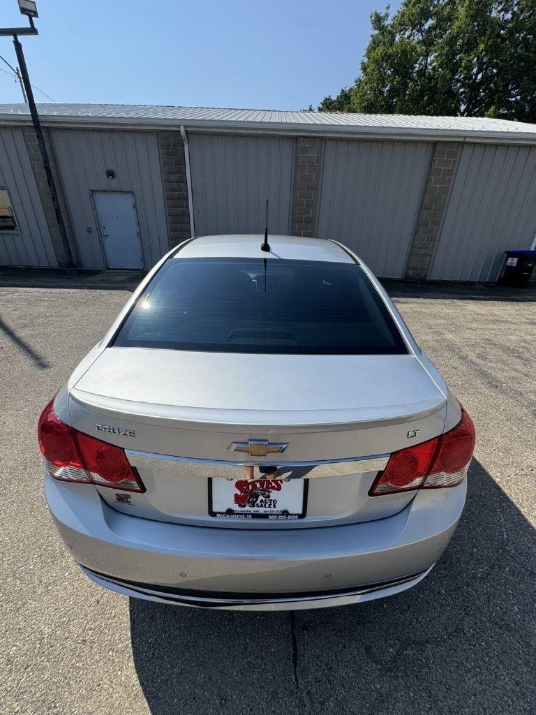 Chevrolet Cruze 1LT 2011