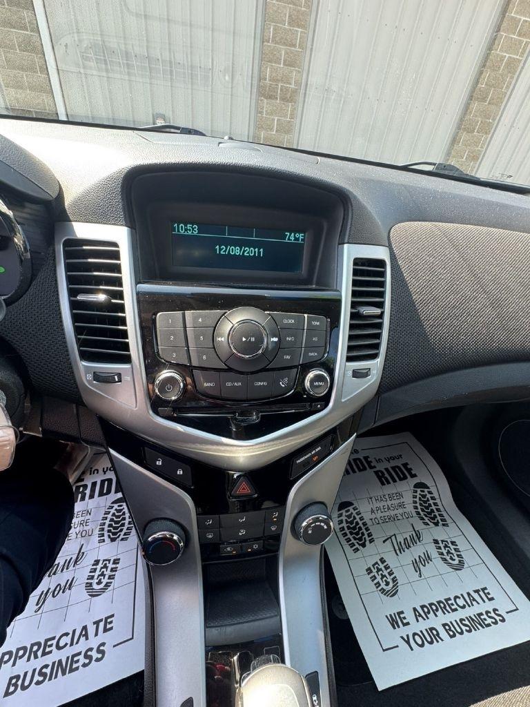 Chevrolet Cruze 1LT 2011