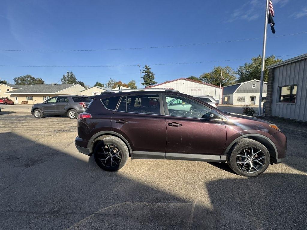Toyota RAV4 SE 4WD 2016