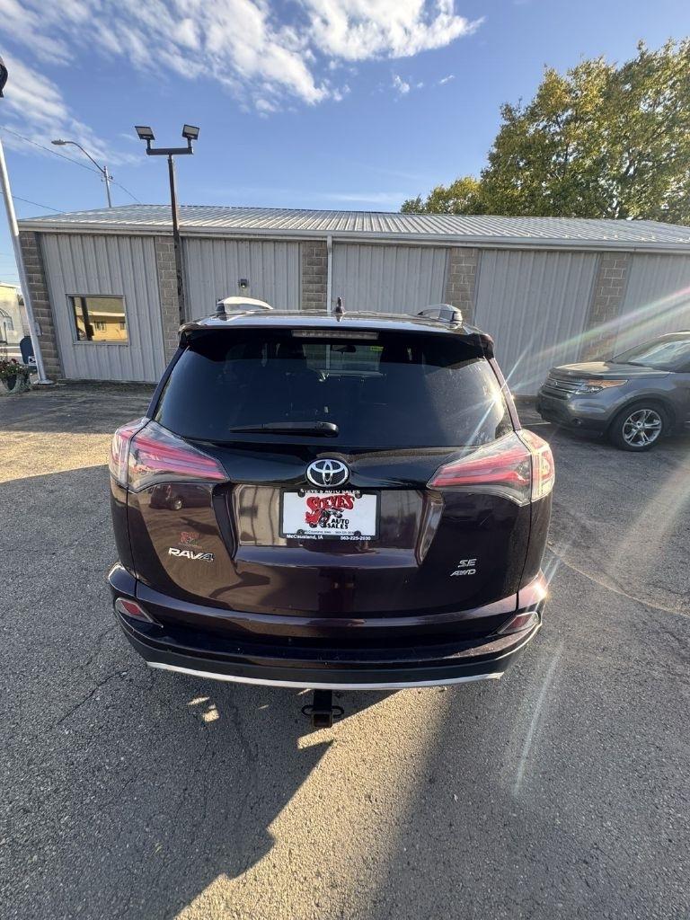 Toyota RAV4 SE 4WD 2016