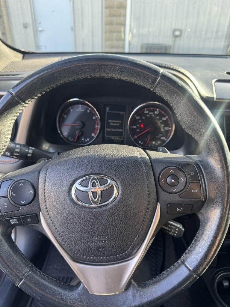 Toyota RAV4 SE 4WD 2016
