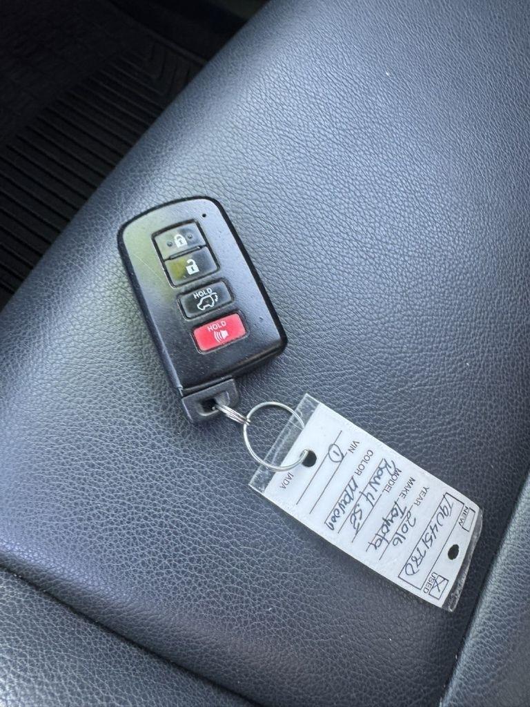 Toyota RAV4 SE 4WD 2016