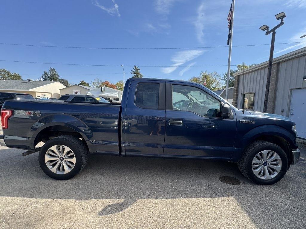 Ford F-150 XL SuperCab 8-ft. Bed 4WD 2017