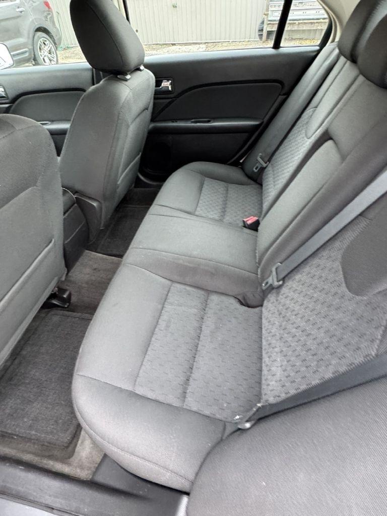 Ford Fusion SE 2010