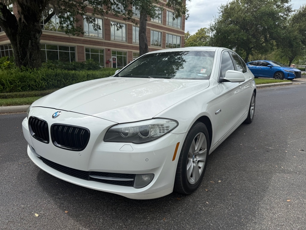 2013 BMW 5 Series 528i's photo