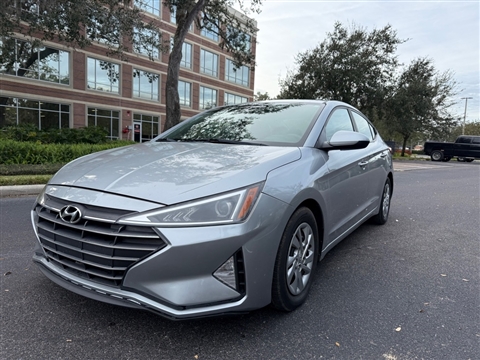 2020 Hyundai Elantra SE