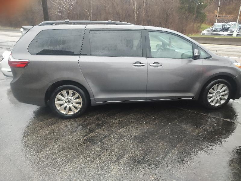 2015 Toyota Sienna Limited AWD 7-Passenger V6