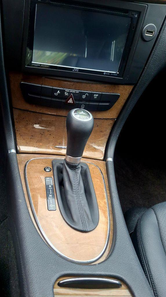 Mercedes-Benz E-Class E350 Luxury Sedan 2009