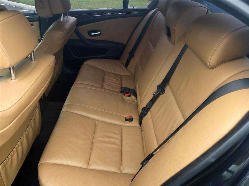 BMW 5-Series 528i 2008