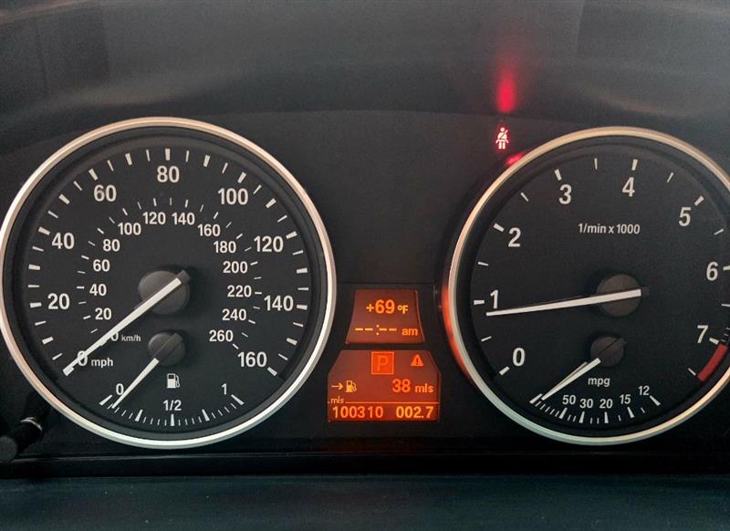 BMW 5-Series 528i 2008