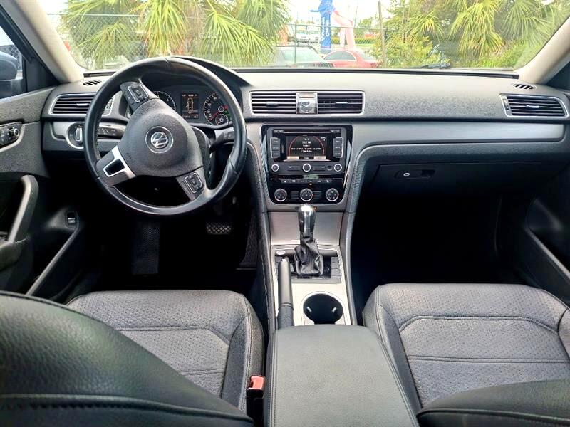 2014 Volkswagen Passat TDI SE photo 4