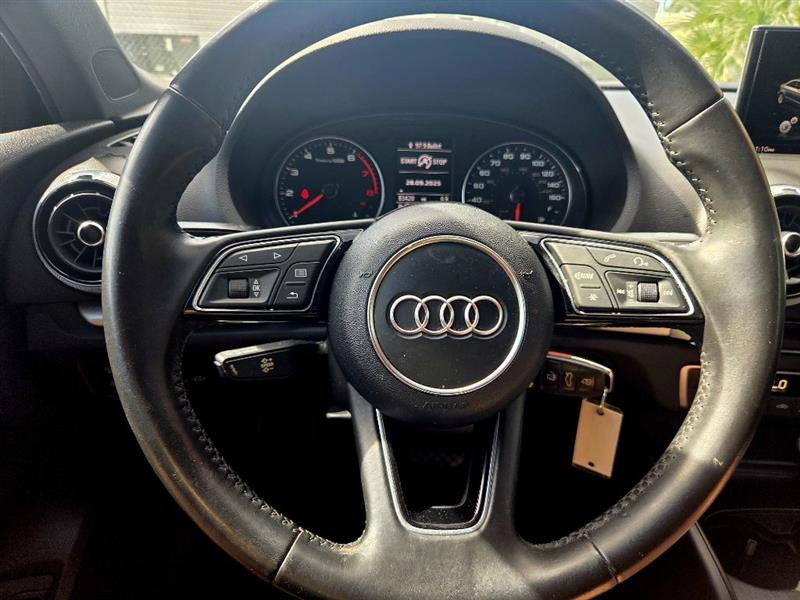 2017 Audi A3 2.0 TFSI Premium photo 3