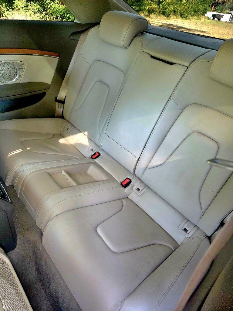 Audi A5 Coupe with Tiptronic 2009