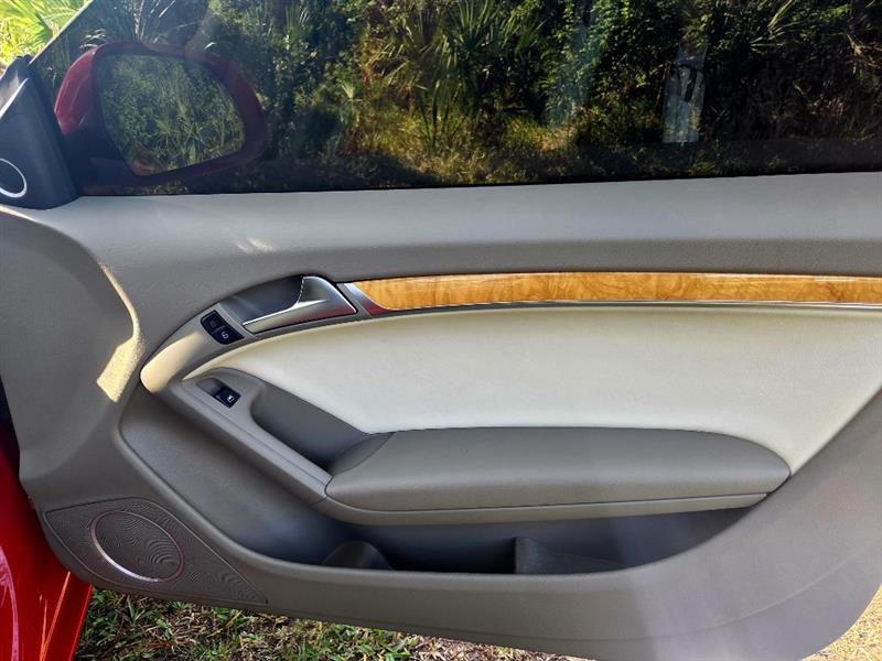 Audi A5 Coupe with Tiptronic 2009