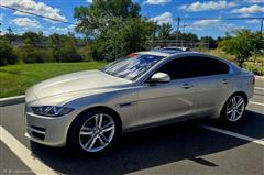 2017 Jaguar XE 
