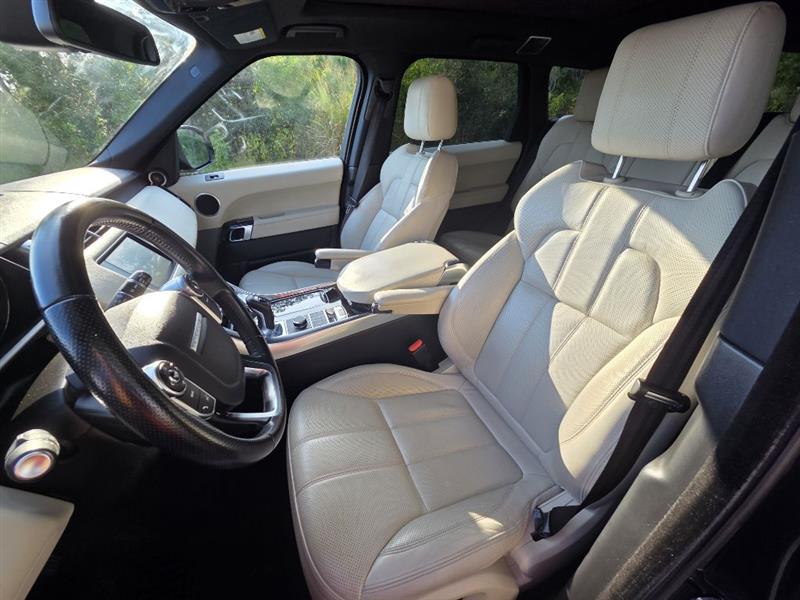 Land Rover Range Rover Sport 3.0L V6 Supercharged SE 2014