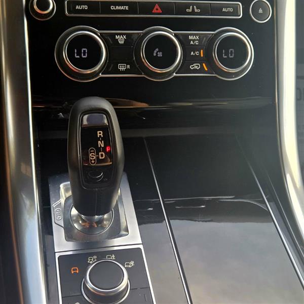 Land Rover Range Rover Sport 3.0L V6 Supercharged SE 2014
